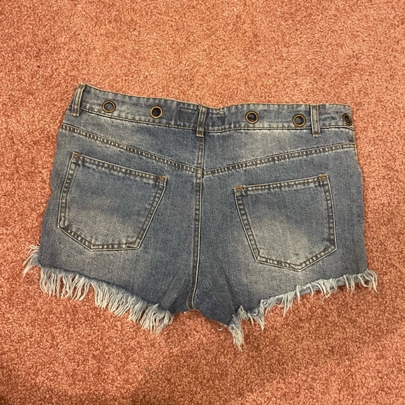 denim shorts - Picture 2 of 3